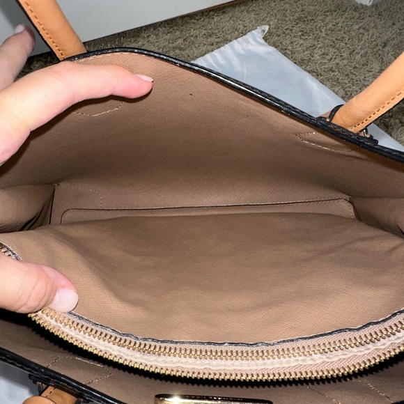 Michael Kors Medium Mercer Messenger Patent Leather Purse - Picture 10 of 16